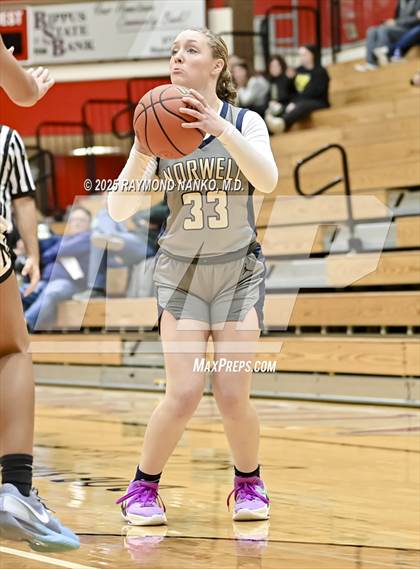 Thumbnail 2 in Noblesville vs Norwell photogallery.