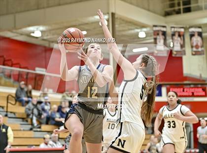 Thumbnail 3 in Noblesville vs Norwell photogallery.