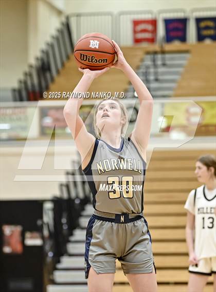 Thumbnail 1 in Noblesville vs Norwell photogallery.