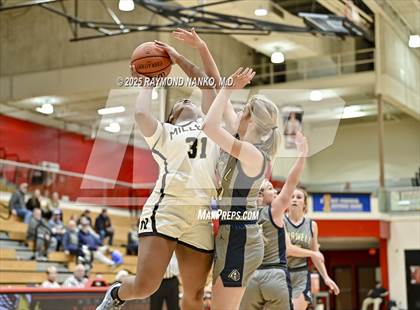 Thumbnail 2 in Noblesville vs Norwell photogallery.