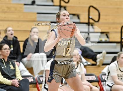 Thumbnail 1 in Noblesville vs Norwell photogallery.