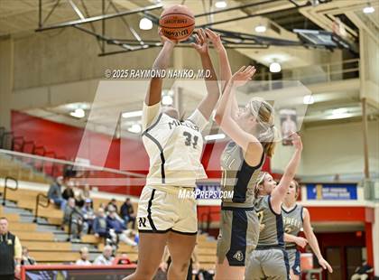 Thumbnail 3 in Noblesville vs Norwell photogallery.