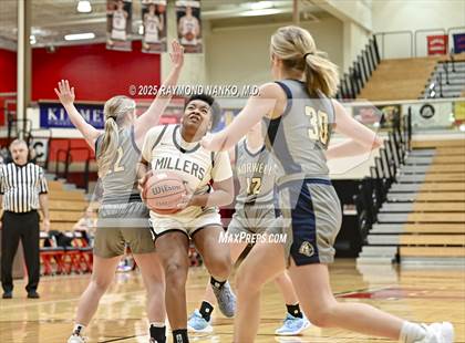 Thumbnail 3 in Noblesville vs Norwell photogallery.