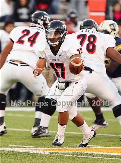 Thumbnail 1 in Trinity vs. Stony Point (5A Region 1 Division 1 Semifinals) photogallery.