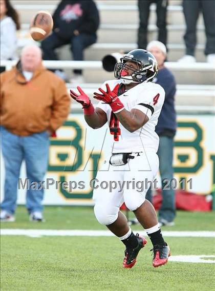 Thumbnail 1 in Trinity vs. Stony Point (5A Region 1 Division 1 Semifinals) photogallery.