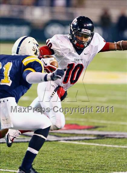 Thumbnail 3 in Trinity vs. Stony Point (5A Region 1 Division 1 Semifinals) photogallery.