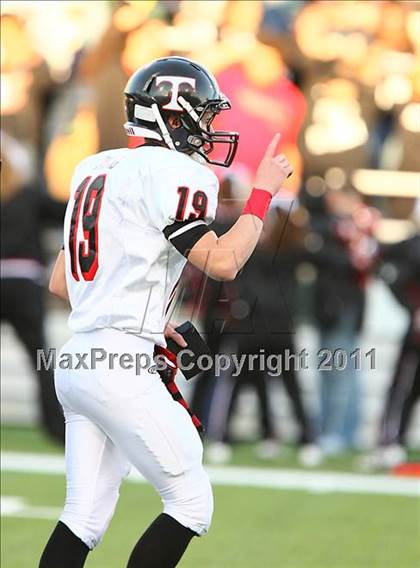 Thumbnail 3 in Trinity vs. Stony Point (5A Region 1 Division 1 Semifinals) photogallery.