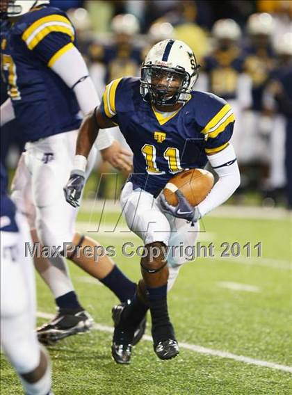Thumbnail 2 in Trinity vs. Stony Point (5A Region 1 Division 1 Semifinals) photogallery.