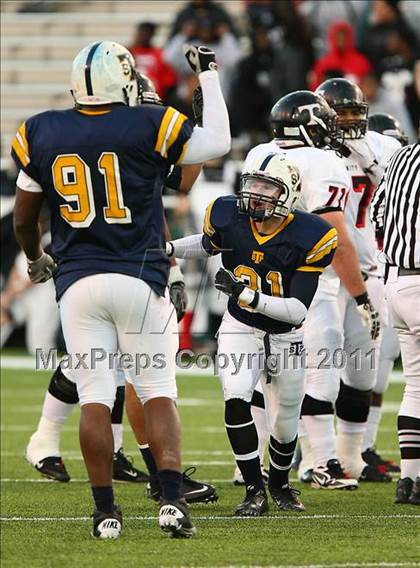 Thumbnail 3 in Trinity vs. Stony Point (5A Region 1 Division 1 Semifinals) photogallery.