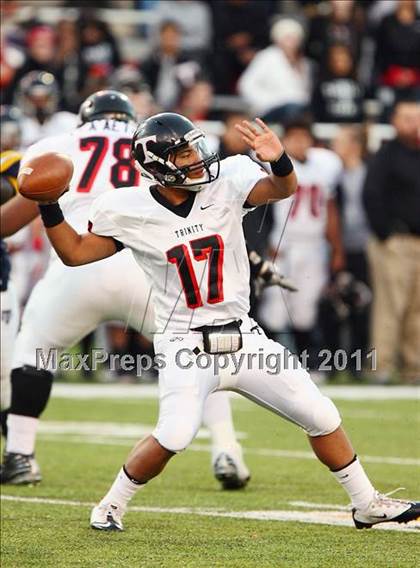 Thumbnail 3 in Trinity vs. Stony Point (5A Region 1 Division 1 Semifinals) photogallery.