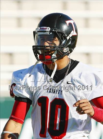 Thumbnail 3 in Trinity vs. Stony Point (5A Region 1 Division 1 Semifinals) photogallery.