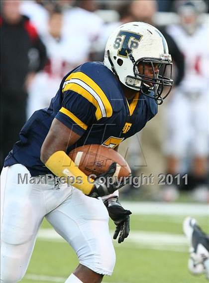 Thumbnail 1 in Trinity vs. Stony Point (5A Region 1 Division 1 Semifinals) photogallery.