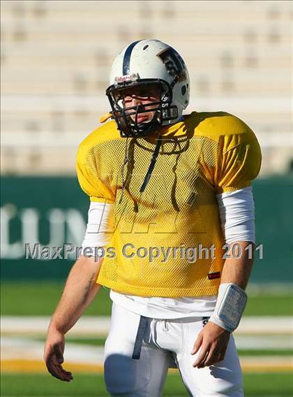 Thumbnail 2 in Trinity vs. Stony Point (5A Region 1 Division 1 Semifinals) photogallery.