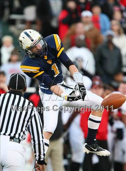Thumbnail 3 in Trinity vs. Stony Point (5A Region 1 Division 1 Semifinals) photogallery.