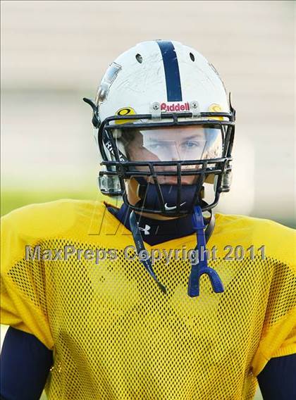 Thumbnail 3 in Trinity vs. Stony Point (5A Region 1 Division 1 Semifinals) photogallery.