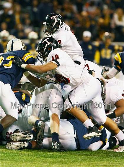 Thumbnail 3 in Trinity vs. Stony Point (5A Region 1 Division 1 Semifinals) photogallery.