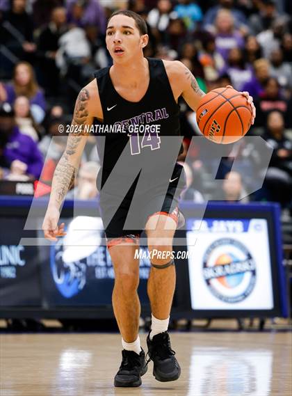 Thumbnail 1 in Omaha Central vs. Bellevue West (Metro Tournament Final) photogallery.