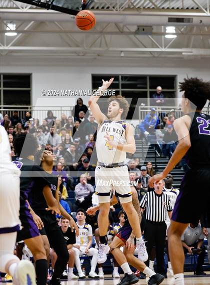 Thumbnail 1 in Omaha Central vs. Bellevue West (Metro Tournament Final) photogallery.