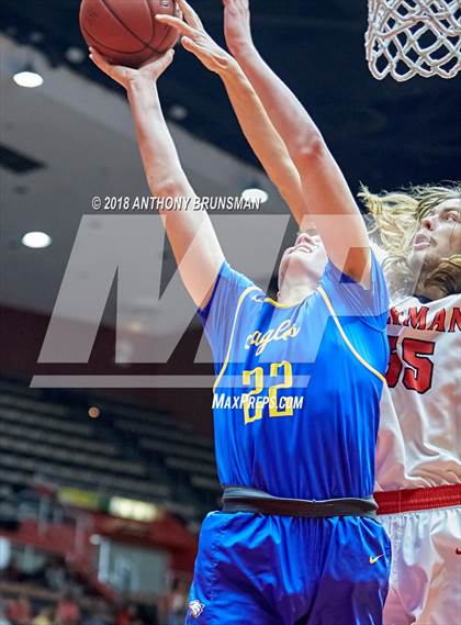 Thumbnail 1 in Bakersfield Christian vs. Kerman (CIF CS D4 Final) photogallery.