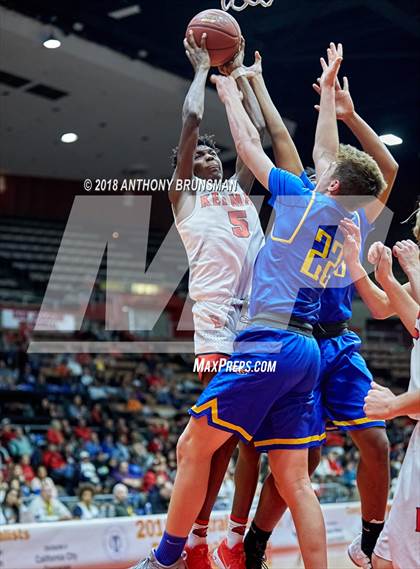 Thumbnail 3 in Bakersfield Christian vs. Kerman (CIF CS D4 Final) photogallery.