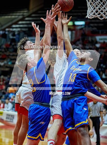 Thumbnail 2 in Bakersfield Christian vs. Kerman (CIF CS D4 Final) photogallery.