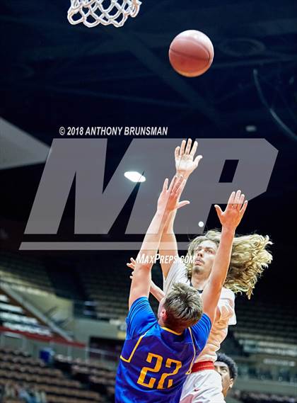 Thumbnail 2 in Bakersfield Christian vs. Kerman (CIF CS D4 Final) photogallery.