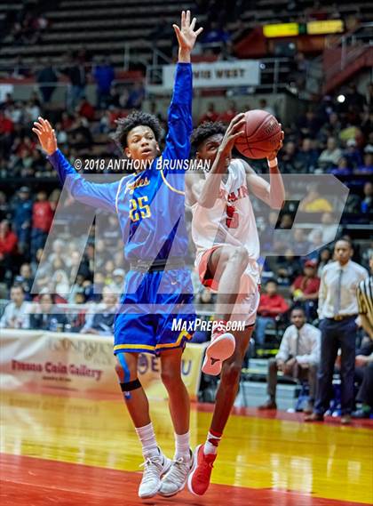 Thumbnail 3 in Bakersfield Christian vs. Kerman (CIF CS D4 Final) photogallery.