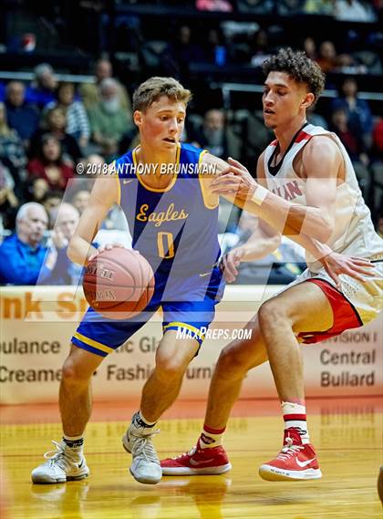 Thumbnail 2 in Bakersfield Christian vs. Kerman (CIF CS D4 Final) photogallery.