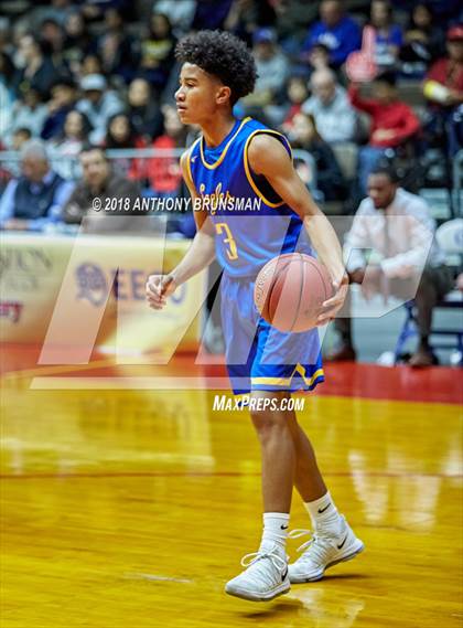Thumbnail 2 in Bakersfield Christian vs. Kerman (CIF CS D4 Final) photogallery.