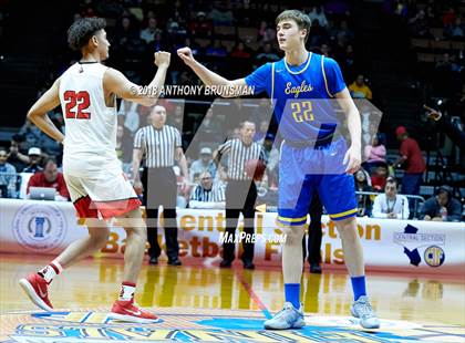Thumbnail 2 in Bakersfield Christian vs. Kerman (CIF CS D4 Final) photogallery.