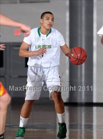 Thumbnail 1 in Chico vs. Vanden (Les Curry Invitational) photogallery.