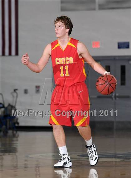 Thumbnail 2 in Chico vs. Vanden (Les Curry Invitational) photogallery.