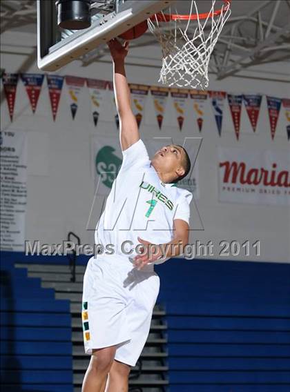 Thumbnail 2 in Chico vs. Vanden (Les Curry Invitational) photogallery.