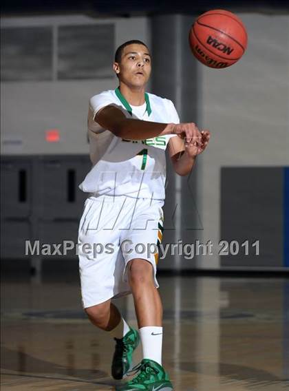 Thumbnail 3 in Chico vs. Vanden (Les Curry Invitational) photogallery.