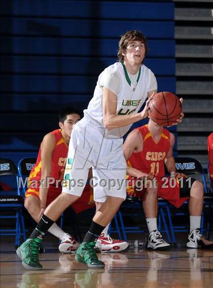 Thumbnail 2 in Chico vs. Vanden (Les Curry Invitational) photogallery.