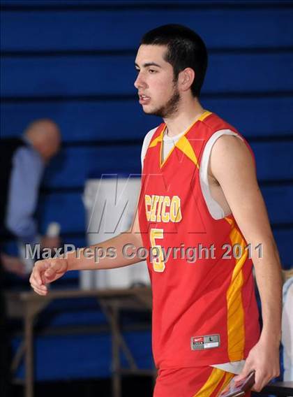 Thumbnail 2 in Chico vs. Vanden (Les Curry Invitational) photogallery.