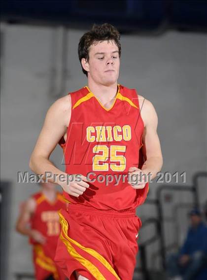 Thumbnail 1 in Chico vs. Vanden (Les Curry Invitational) photogallery.