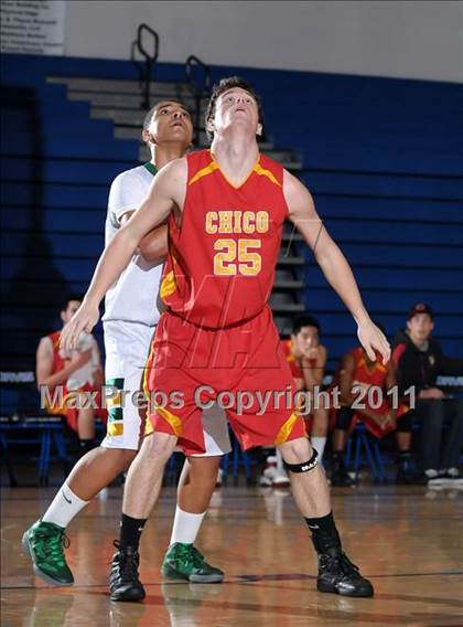 Thumbnail 1 in Chico vs. Vanden (Les Curry Invitational) photogallery.
