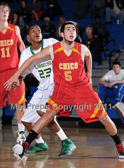 Thumbnail 3 in Chico vs. Vanden (Les Curry Invitational) photogallery.