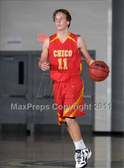 Thumbnail 3 in Chico vs. Vanden (Les Curry Invitational) photogallery.