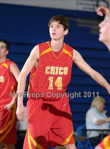Thumbnail 3 in Chico vs. Vanden (Les Curry Invitational) photogallery.