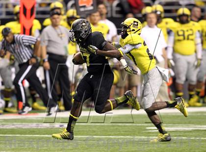 Thumbnail 1 in U.S. Army All-American Bowl photogallery.