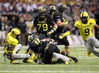 Thumbnail 1 in U.S. Army All-American Bowl photogallery.