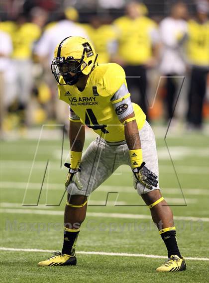Thumbnail 1 in U.S. Army All-American Bowl photogallery.