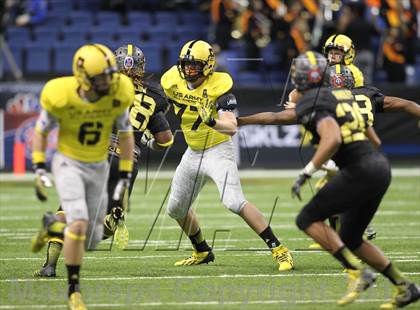 Thumbnail 3 in U.S. Army All-American Bowl photogallery.