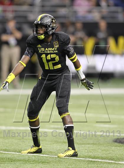 Thumbnail 2 in U.S. Army All-American Bowl photogallery.