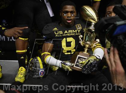 Thumbnail 2 in U.S. Army All-American Bowl photogallery.