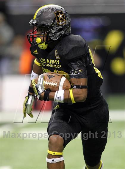 Thumbnail 3 in U.S. Army All-American Bowl photogallery.