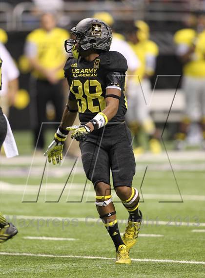 Thumbnail 3 in U.S. Army All-American Bowl photogallery.