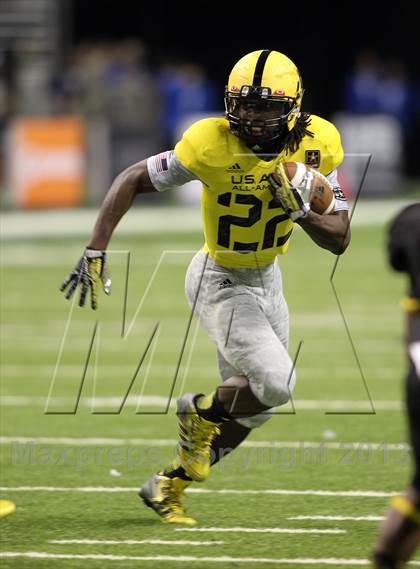 Thumbnail 2 in U.S. Army All-American Bowl photogallery.